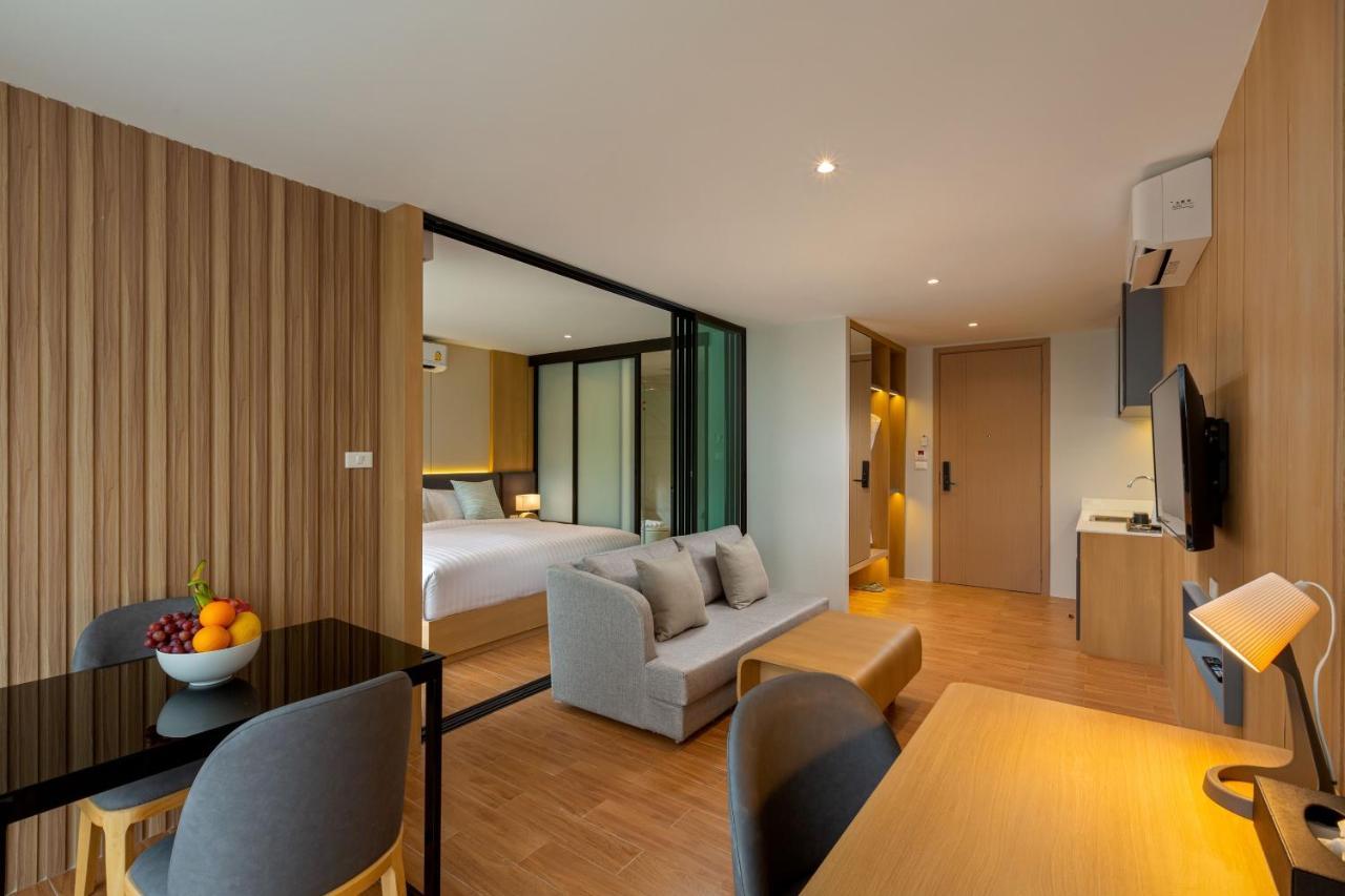 Hotel Wyndham Garden Naithon Phuket Zewnętrze zdjęcie