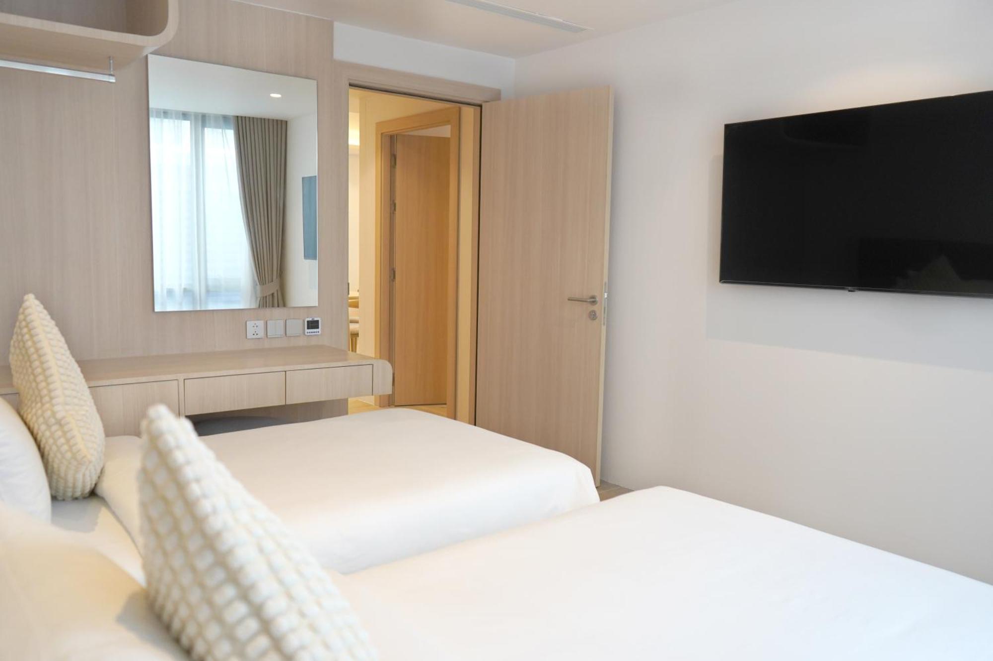 Hotel Wyndham Garden Naithon Phuket Zewnętrze zdjęcie