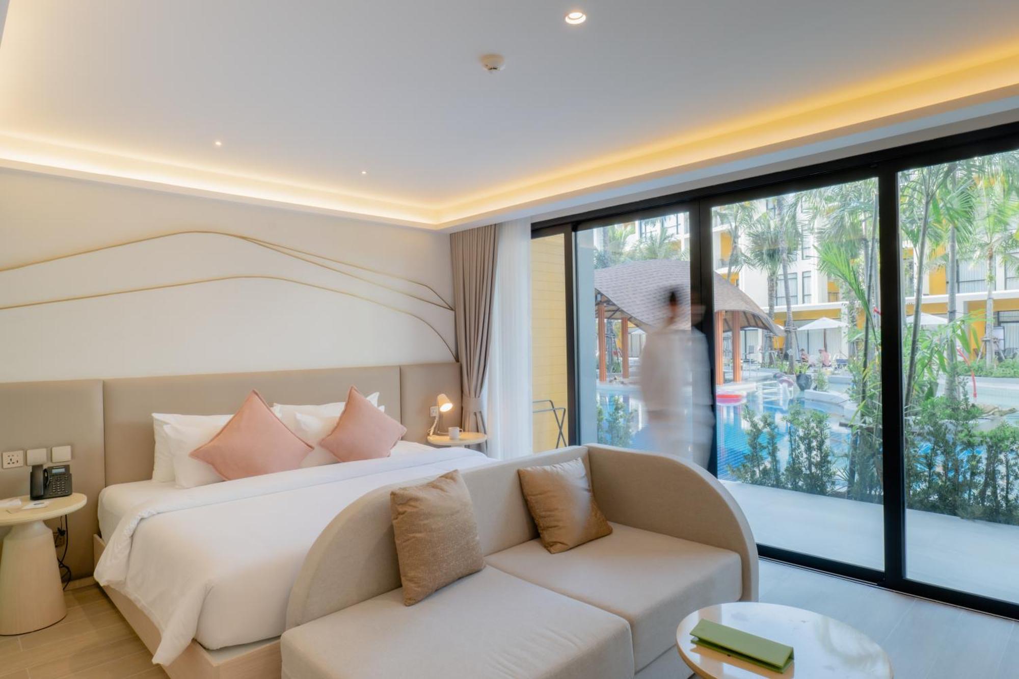 Hotel Wyndham Garden Naithon Phuket Zewnętrze zdjęcie