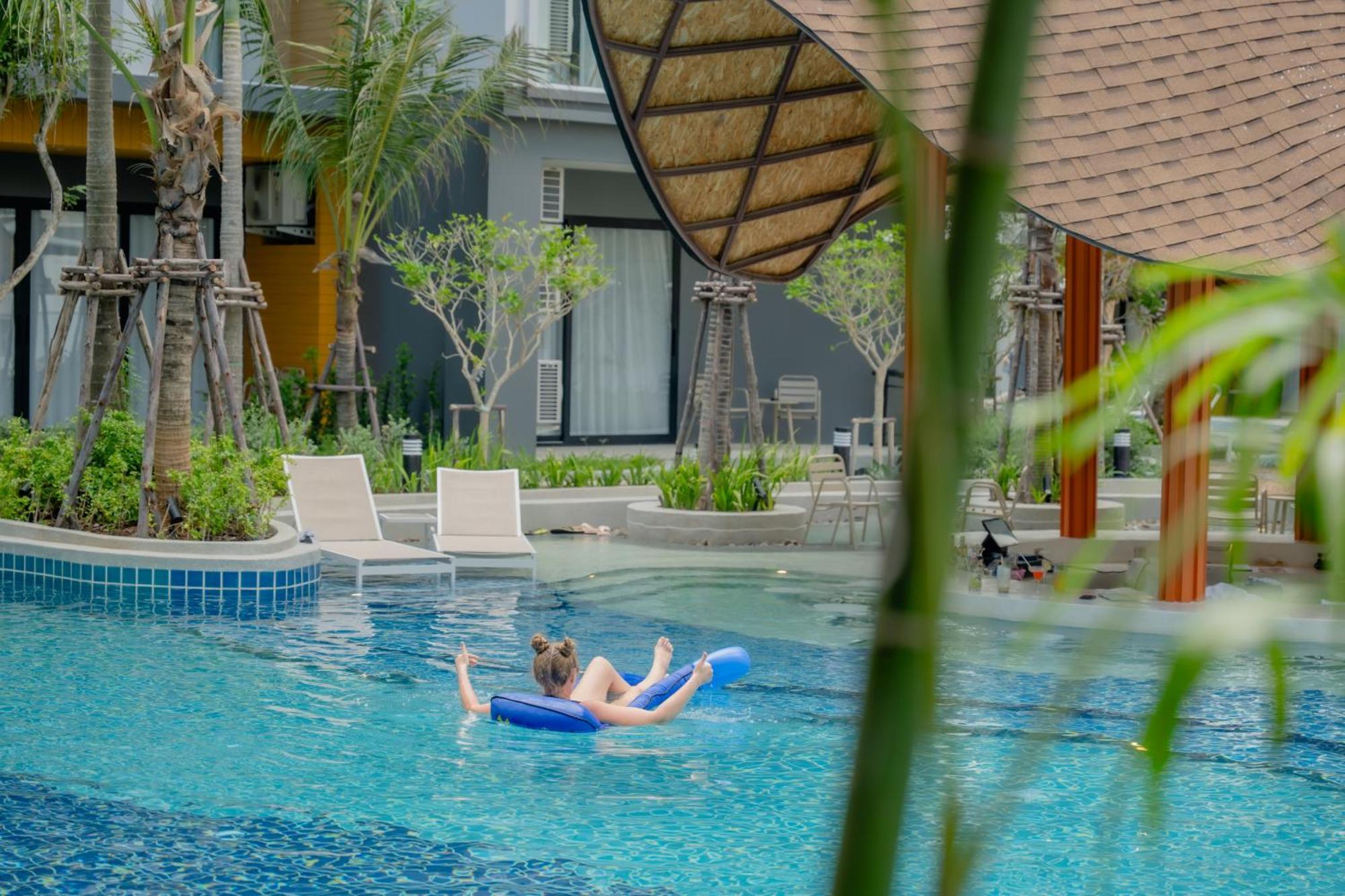 Hotel Wyndham Garden Naithon Phuket Zewnętrze zdjęcie