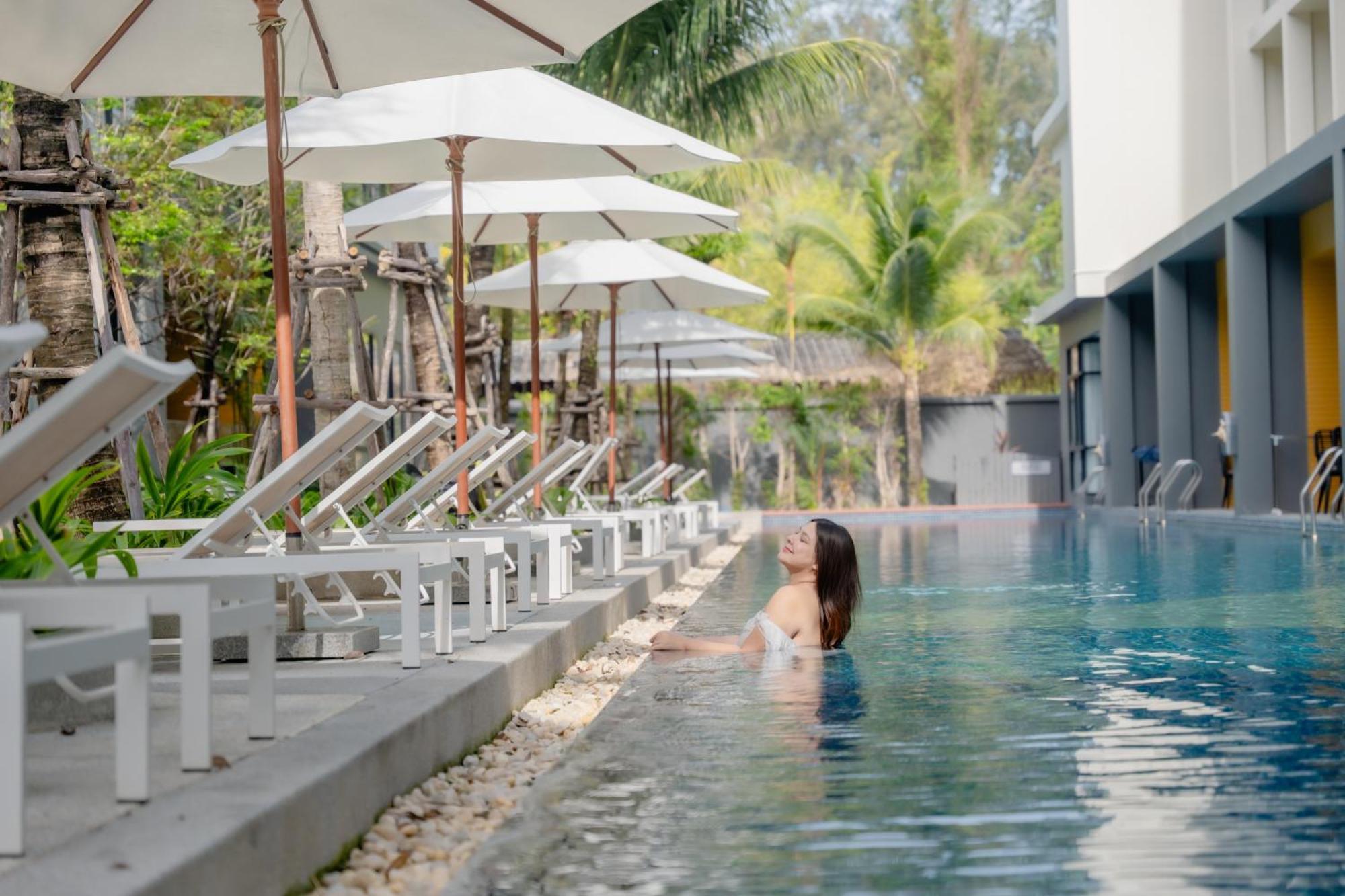 Hotel Wyndham Garden Naithon Phuket Zewnętrze zdjęcie