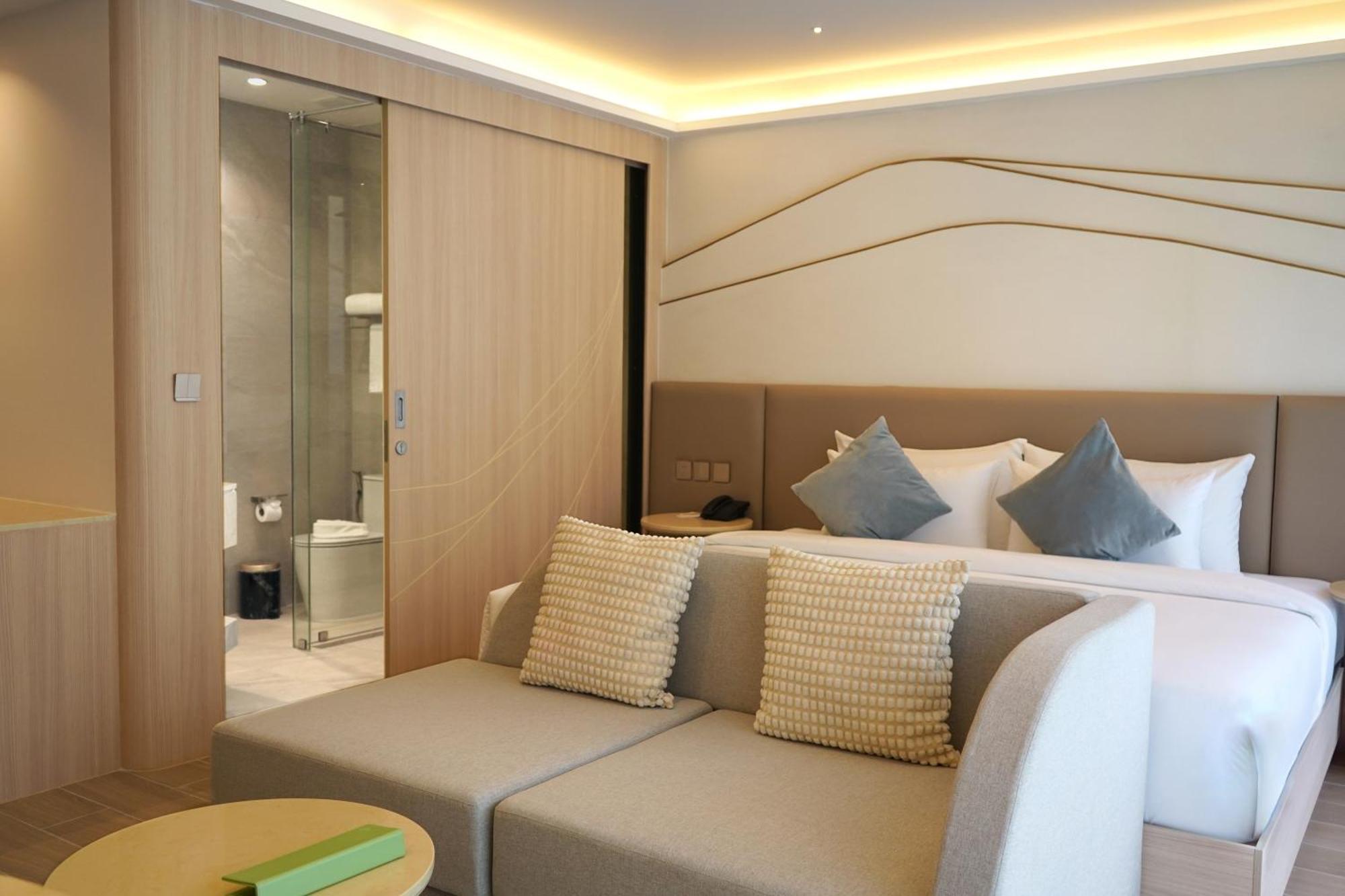 Hotel Wyndham Garden Naithon Phuket Zewnętrze zdjęcie